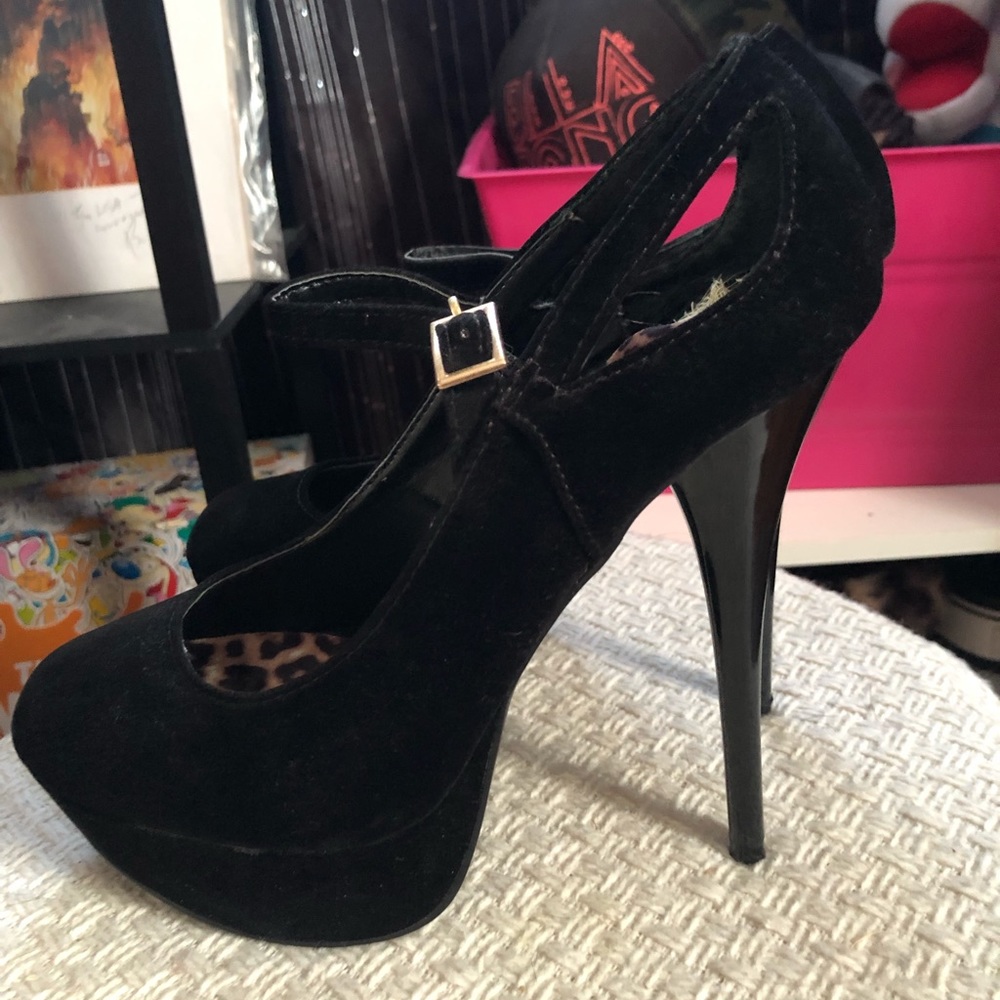 Black stilettos